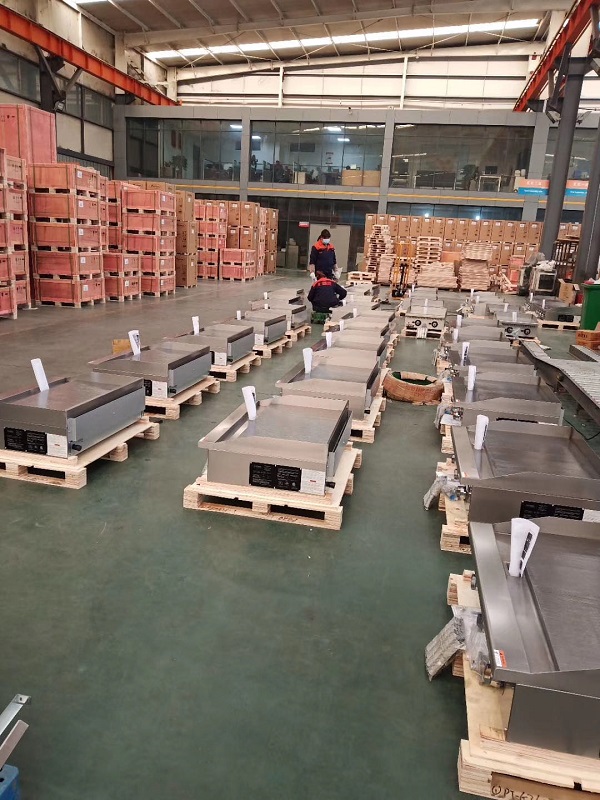 Commercial Kitchen Griddle - Профессиональная коммерческая гриль-плита с 3 конфорками,